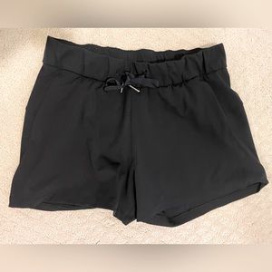 🍋 Lululemon shorts